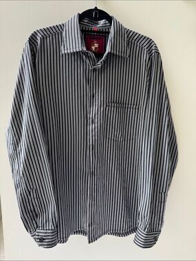 Signum men’s European Black & silver Stripe Button-Up Shirt